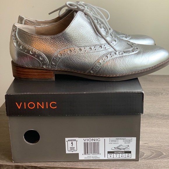 Vionic Hadley - Picture 2 of 4